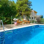 Tandem With Swimming Pool Apartamento Cavtat