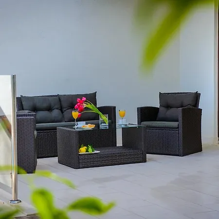 Tandem With Swimming Pool * تْسافتات